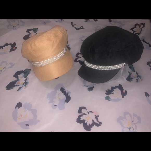 😚Super Cute! Pearl beaded baker boy hat 🥰 - Picture 2 of 6